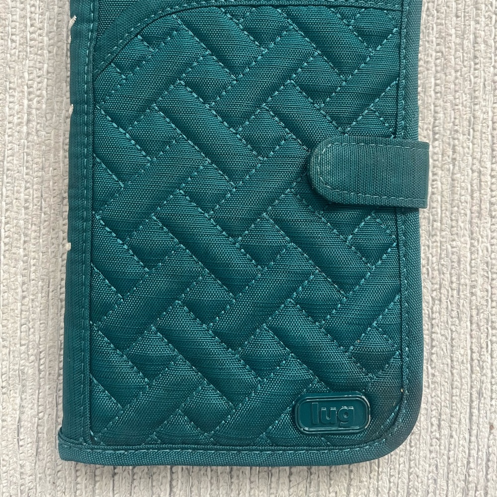 LUG ZIPPER wallet
